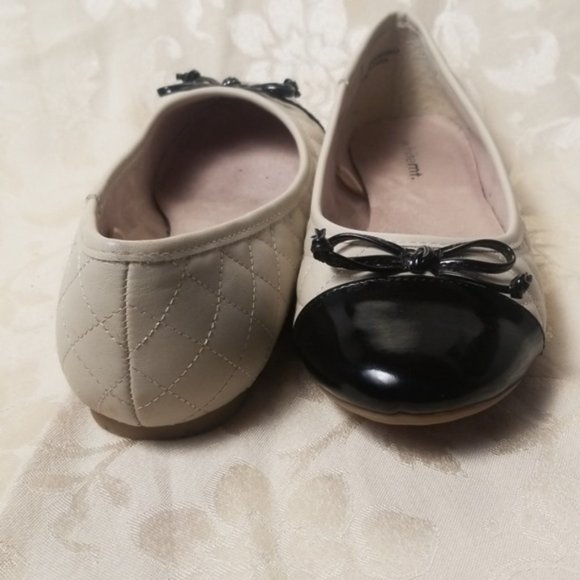 White Mountain White Quilted Black Toe Flats - Picture 2 of 3